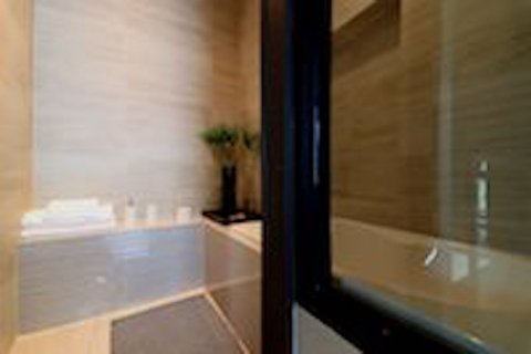 Condominio de 2 dormitorios en Bangkok, Tailandia № 66817 - foto 15