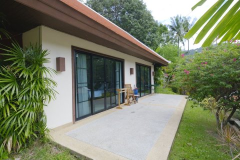 Chalet de 5 dormitorios en Phuket, Tailandia № 140702 - foto 15