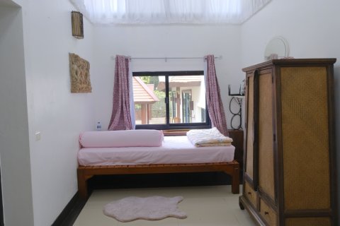 Chalet de 5 dormitorios en Phuket, Tailandia № 140702 - foto 20