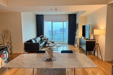 Condo in Bangkok, Thailand, 3 bedrooms № 180458