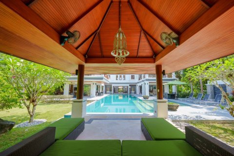 Casa de 6 dormitorios en Ko Kaeo, Tailandia № 180462 - foto 11