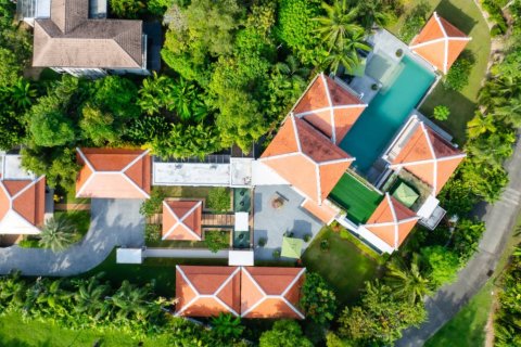 Casa de 6 dormitorios en Ko Kaeo, Tailandia № 180462