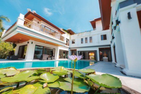 Casa de 6 dormitorios en Ko Kaeo, Tailandia № 180462 - foto 9