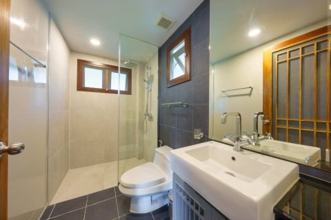 Casa de 6 dormitorios en Ko Kaeo, Tailandia № 180462 - foto 28