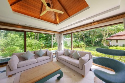 Casa de 6 dormitorios en Ko Kaeo, Tailandia № 180462 - foto 13