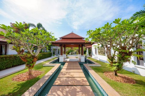 Casa de 6 dormitorios en Ko Kaeo, Tailandia № 180462 - foto 6