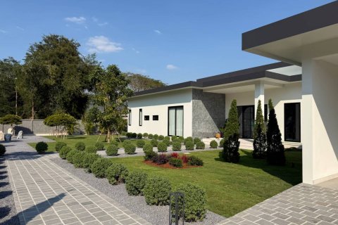 Haus in Hua Hin, Thailand 5 Schlafzimmer № 180460
