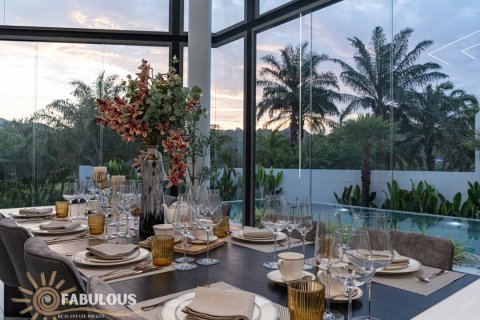 Chalet de 3 dormitorios en Kathu, Tailandia № 179515 - foto 9