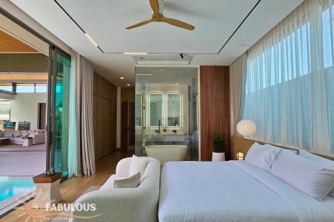 Chalet de 4 dormitorios en Bang Tao, Tailandia № 179516 - foto 10
