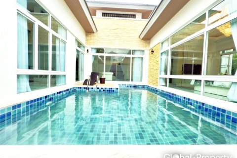 Haus in Pattaya, Thailand 3 Schlafzimmer № 120163 - Foto 2