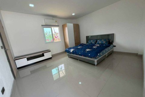 House in Pattaya, Thailand 5 bedrooms № 162424 - photo 8