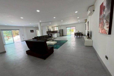 House in Pattaya, Thailand 5 bedrooms № 162424 - photo 3