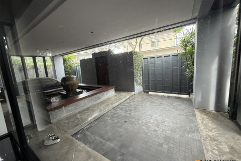 Casa de 2 dormitorios en Bangkok, Tailandia № 189107 - foto 4