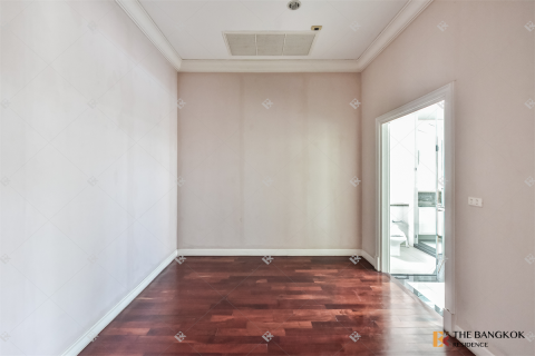 Casa de 6 dormitorios en Bangkok, Tailandia № 189111 - foto 6