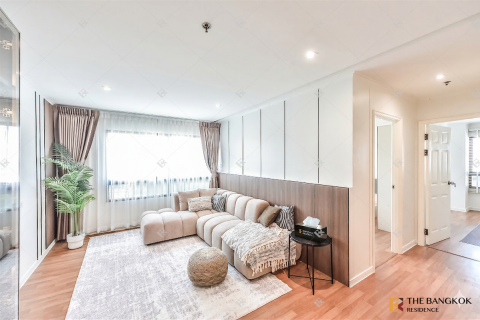 Condo in Bangkok, Thailand, 2 bedrooms  № 188107