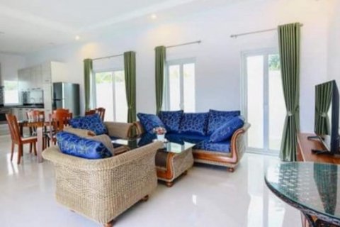Chalet de 3 dormitorios en Hua Hin, Tailandia № 168455 - foto 5