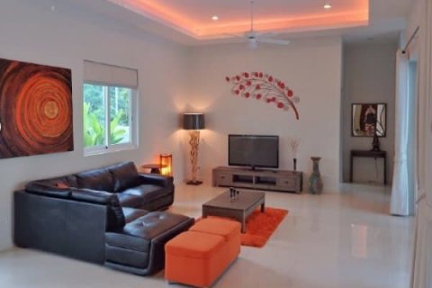 Chalet de 3 dormitorios en Sam Roi Yot, Tailandia № 168452 - foto 3