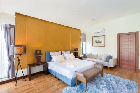 Chalet de 3 dormitorios en Hua Hin, Tailandia № 168453 - foto 10