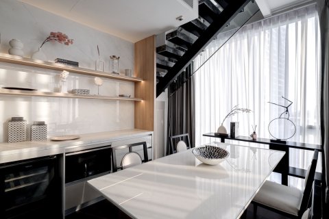 Condo in Bangkok, Thailand, 2 bedrooms  № 161467 - photo 4