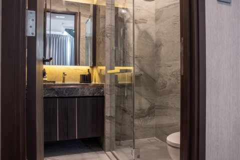 Condo in Bangkok, Thailand, 2 bedrooms  № 161467 - photo 13