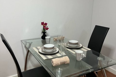 Condominio de 1 dormitorio en Khlong Toei, Bangkok, Tailandia № 161465 - foto 5