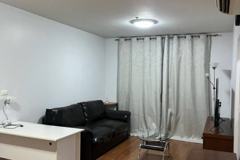 Condominio de 1 dormitorio en Khlong Toei, Bangkok, Tailandia № 161465 - foto 2