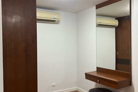 Condominio de 1 dormitorio en Khlong Toei, Bangkok, Tailandia № 161465 - foto 7