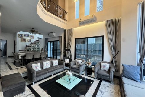 Casa de 5 dormitorios en Suan Luang, Bangkok, Tailandia № 161461