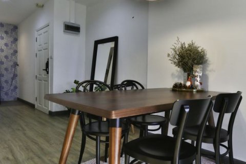 Condo à Bangkok, Thaïlande, 3 chambres № 66061 - photo 7