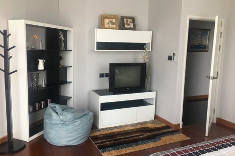 Condominio de 5 dormitorios en Bangkok, Tailandia № 66067 - foto 2