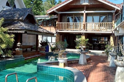 Chalet de 4 dormitorios en Surat Thani, Tailandia № 172760 - foto 3
