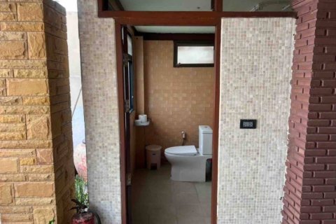 Chalet de 4 dormitorios en Surat Thani, Tailandia № 172760 - foto 9