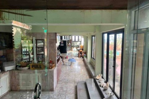 Chalet de 4 dormitorios en Surat Thani, Tailandia № 172760 - foto 8