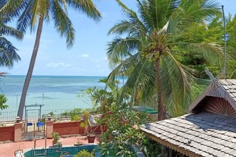 Chalet de 4 dormitorios en Surat Thani, Tailandia № 172760