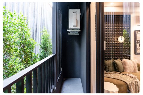Condo in Bangkok, Thailand, 1 bedroom № 165215 - photo 11