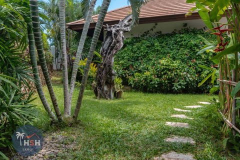 Chalet de 4 dormitorios en Ko Samui, Tailandia № 180099 - foto 14