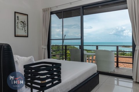 Chalet de 4 dormitorios en Ko Samui, Tailandia № 180099 - foto 5
