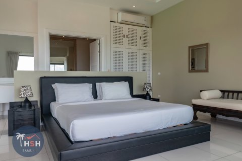 Chalet de 4 dormitorios en Ko Samui, Tailandia № 180099 - foto 10
