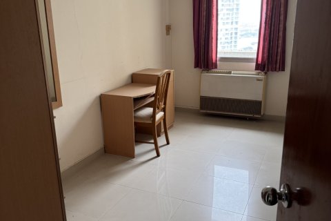 Apartamento de 3 dormitorios en Yan Nawa, Bangkok, Tailandia № 173484 - foto 4