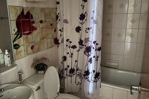 Apartamento de 3 dormitorios en Yan Nawa, Bangkok, Tailandia № 173484 - foto 8