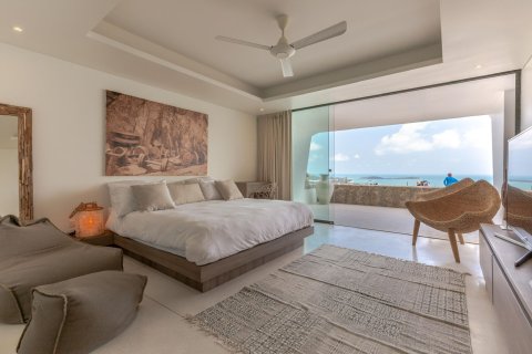 Chalet de 3 dormitorios en Ko Samui, Tailandia № 169470 - foto 26