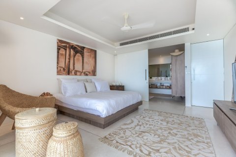 Chalet de 3 dormitorios en Ko Samui, Tailandia № 169470 - foto 24
