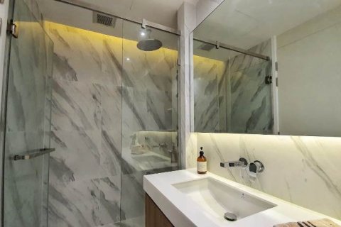 Condominio de 2 dormitorios en Bangkok, Tailandia № 65679 - foto 15