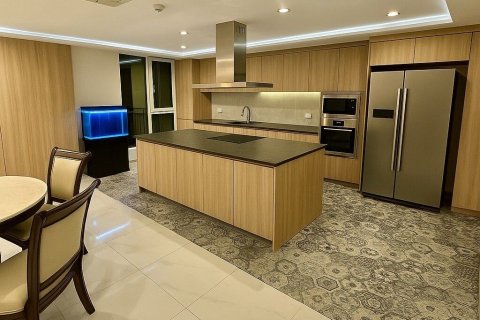 Ático de 3 dormitorios en Watthana, Bangkok, Tailandia № 161125 - foto 15