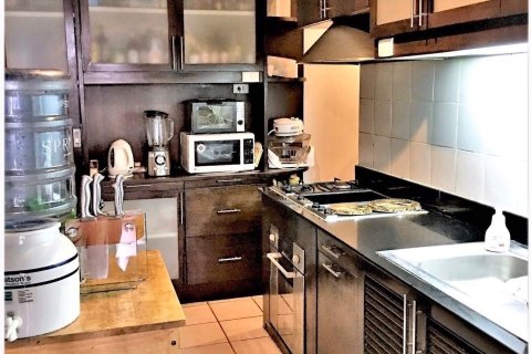 Condo in Watthana, Bangkok, Thailand, 3 bedrooms  № 161123 - photo 2