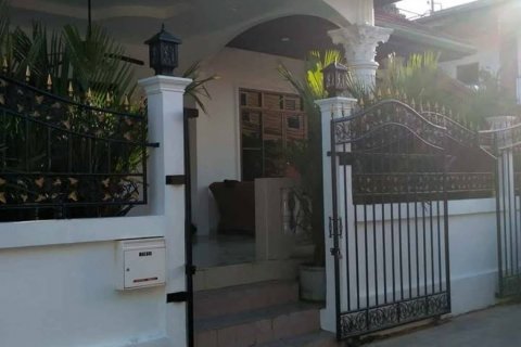Chalet de 3 dormitorios en Phuket, Tailandia № 134471 - foto 9