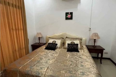 Chalet de 3 dormitorios en Phuket, Tailandia № 134471 - foto 4