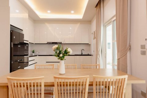 Chalet de 3 dormitorios en Hua Hin, Tailandia № 134472 - foto 8