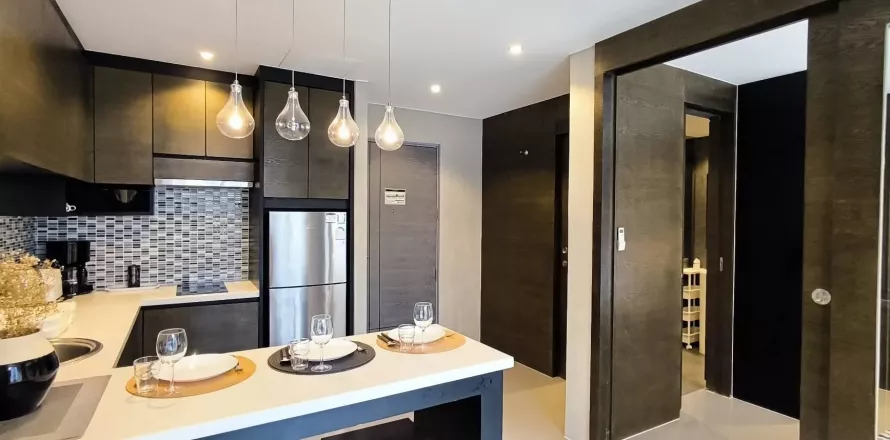 Condominio de 2 dormitorios en Kathu, Tailandia № 140046