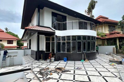 Villa à Surat Thani, Thaïlande 4 chambres № 114088